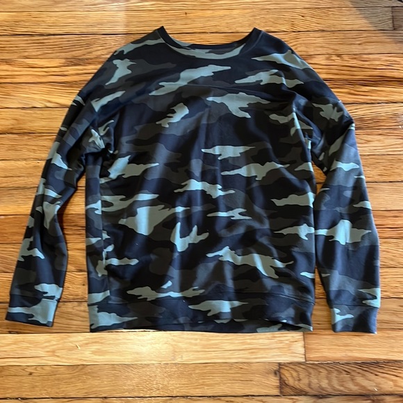 Tops - Athleta crop sweatshirt